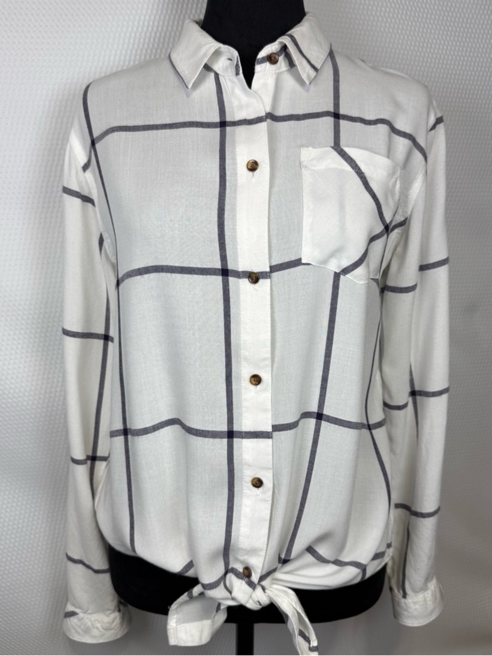 Harper White & Navy Windowpane Plaid Tie-Hem Button Down Shirt Size Small